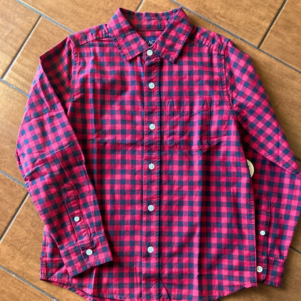 NWT Children’s Place boys button down dress shirt, size med (7/8)